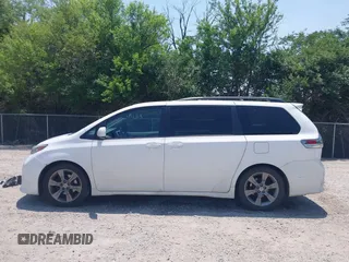 2012 Toyota Sienna SE z VIN 5TDXK3DC1CS186020, wystawiony jako IAAI lot #42471455 z przebiegiem 215 048 mil mil oraz . Historia ofert i sprzedaży dostępna na DreamBid. Obrazek 15.
