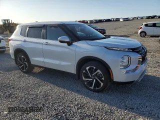2024 Mitsubishi Outlander SE z VIN JA4J4VA83RZ020109, wystawiony jako Copart lot #52234285 z przebiegiem 4 910 mil mil oraz Szkoda całkowita • Salvage title. Historia ofert i sprzedaży dostępna na DreamBid. Obrazek 4.