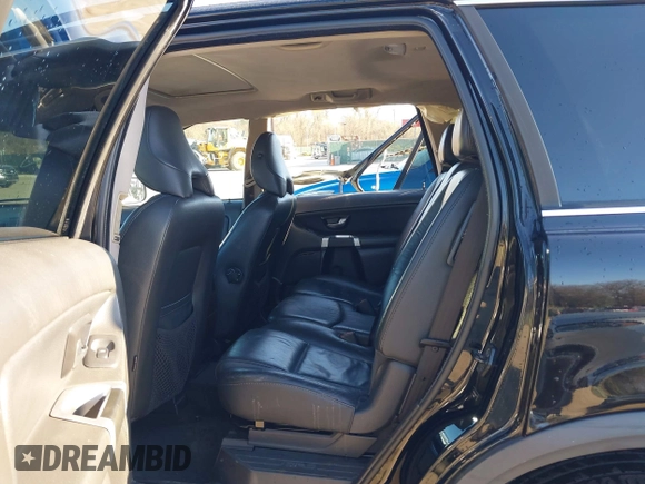2007 Volvo XC90 I6 with VIN YV4CY982171396358, listed as a IAAI auction lot 41811349 with 177,511 mi miles. Bid and sale history available at carsss.com. Image 8.