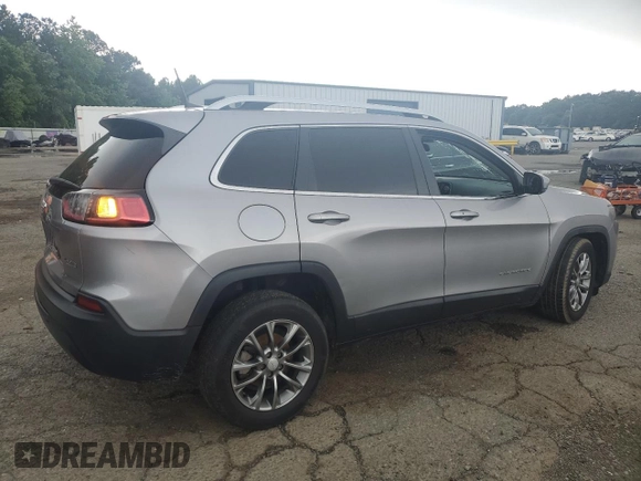 2019 Jeep Cherokee Latitude Plus with VIN 1C4PJLLB4KD332898, listed as a Copart auction lot 55090475 with 93,558 mi miles and Salvage title. Bid and sale history available at DreamBid. Image 3.