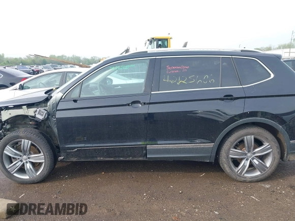 2020 Volkswagen Tiguan SE with VIN 3VV2B7AX8LM177213, listed as a IAAI auction lot 42125606 with 34,578 mi miles and . Bid and sale history available at DreamBid. Image 15.
