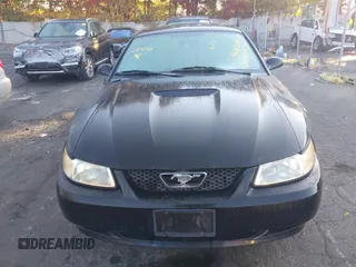2000 Ford Mustang with VIN 1FAFP4046YF238109, listed as a IAAI auction lot 40656475 with 64,926 mi miles. Bid and sale history available at carsss.com. Image 6.