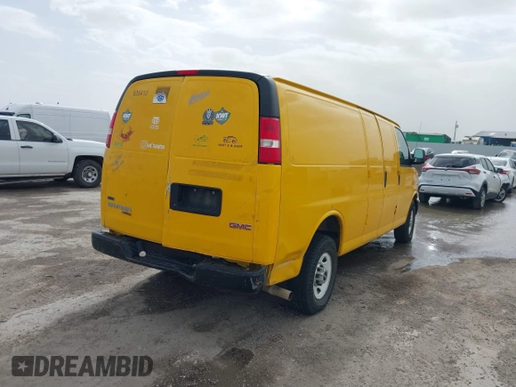 2012 GMC Savana Cargo Van with VIN 1GTW7GCA9C1900087, listed as a IAAI auction lot 41716404 with 277,445 mi miles. Bid and sale history available at carsss.com. Image 4.