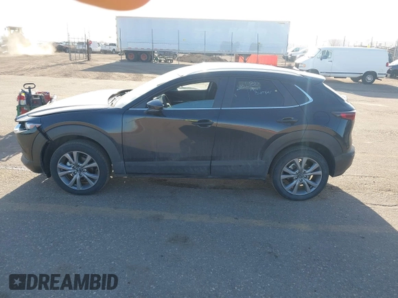 2025 Mazda CX-30 S Preferred with VIN 3MVDMBCM0SM772190, listed as a IAAI auction lot 41798763 with 3,558 mi miles and . Bid and sale history available at DreamBid. Image 14.