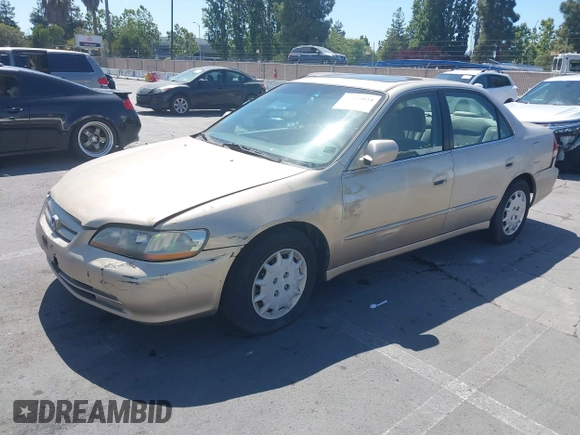 2001 Honda Accord EX z VIN 1HGCG66861A114106, wystawiony jako IAAI lot #42385834 z przebiegiem 172 395 mil mil oraz . Historia ofert i sprzedaży dostępna na DreamBid. Obrazek 2.
