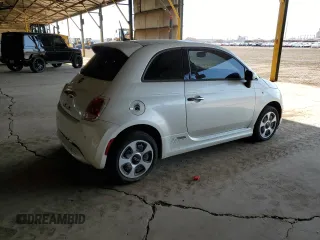 2014 FIAT 500e с VIN 3C3CFFGE6ET189638, выставлен на аукционе Copart как лот 61492525 с пробегом 64 256 миль миль и Чистый • Clean title. История ставок и продаж доступна на DreamBid. Изображение 3.