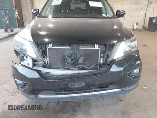 2018 Nissan Pathfinder SV z VIN 5N1DR2MM0JC624313, wystawiony jako IAAI lot #41342560 z przebiegiem 114 251 mil mil oraz . Historia ofert i sprzedaży dostępna na DreamBid. Obrazek 6.