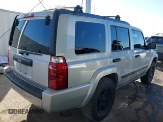 2006 Jeep Commander z VIN 1J8HH48N76C254243, wystawiony jako IAAI lot #41658281 z przebiegiem 181 395 mil mil oraz . Historia ofert i sprzedaży dostępna na DreamBid. Obrazek 4.