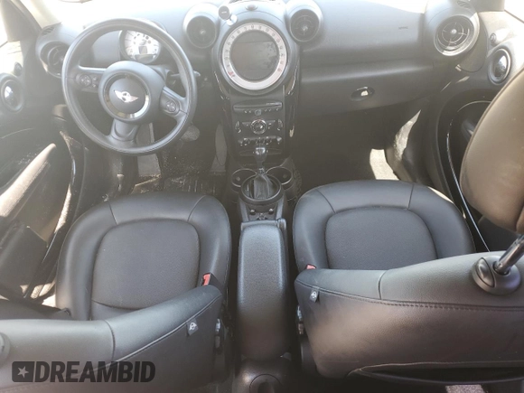 2014 MINI Countryman with VIN WMWZB3C53EWR38893, listed as a Copart auction lot 55091415 with 61,815 mi miles and Non Repairable. Bid and sale history available at DreamBid. Image 8.