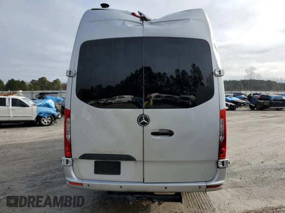2021 Mercedes-Benz Sprinter with VIN W1X8ED3Y0MP430332, listed as a Copart auction lot 85745824 with 8,727 mi miles and Clean Title. Bid and sale history available at DreamBid. Image 6.