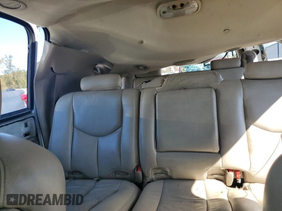 2005 Chevrolet Suburban LT with VIN 1GNEC16Z25J188893, listed as a Copart auction lot 76915044 with 340,273 mi miles and Non Repairable. Bid and sale history available at carsss.com. Image 10.