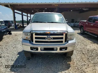 2005 Ford F-250 XL with VIN 1FTSW21P05EB33978, listed as a Copart auction lot 55105045 with 129,863 mi miles and Clean Title. Bid and sale history available at DreamBid. Image 5.