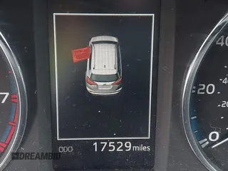 2017 Toyota RAV4 Limited with VIN 2T3YFREV0HW403543, listed as a IAAI auction lot 41448264 with 17,529 mi miles. Bid and sale history available at carsss.com. Image 16.