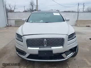 2019 Lincoln Nautilus Reserve with VIN 2LMPJ8LP3KBL17646, listed as a IAAI auction lot 41688302 with 92,208 mi miles. Bid and sale history available at carsss.com. Image 13.
