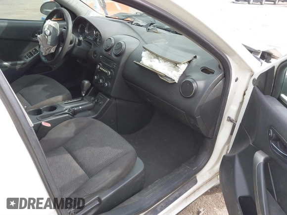 2006 Pontiac G6 6-Cyl z VIN 1G2ZG558364124834, wystawiony jako IAAI lot #41815411 z przebiegiem Nie podano mil oraz . Historia ofert i sprzedaży dostępna na DreamBid. Obrazek 5.