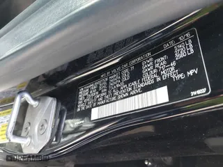 2017 Volvo XC60 with VIN YV440MDJ5H2077536, listed as a IAAI auction lot 41843564 with 161,947 mi miles. Bid and sale history available at carsss.com. Image 9.