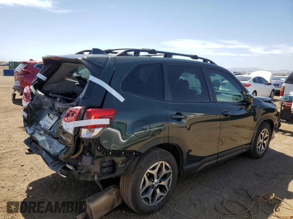 2022 Subaru Forester Premium with VIN JF2SKAEC8NH441607, listed as a Copart auction lot 52651735 with 31,761 mi miles and Salvage title. Bid and sale history available at DreamBid. Image 3.