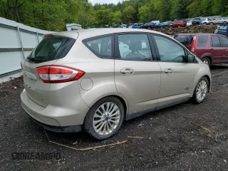 2017 Ford C-Max SE z VIN 1FADP5EU4HL108904, wystawiony jako Copart lot #58041475 z przebiegiem 89 891 mil mil oraz Tytuł czysty. Historia ofert i sprzedaży dostępna na DreamBid. Obrazek 3.