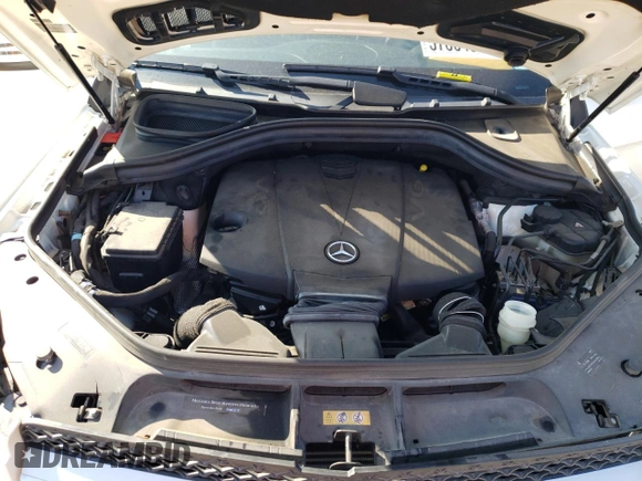 2015 Mercedes-Benz GL-Class GL 350 BlueTEC with VIN 4JGDF2EE9FA555169, listed as a Copart auction lot 57354533 with 84,126 mi miles. Bid and sale history available at carsss.com. Image 14.