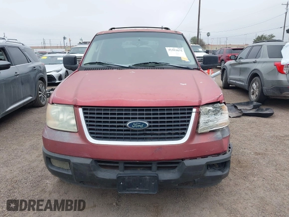 2004 Ford Expedition Special Service with VIN 1FMPU15L44LB86041, listed as a IAAI auction lot 41411675 with 1 mi miles. Bid and sale history available at carsss.com. Image 12.