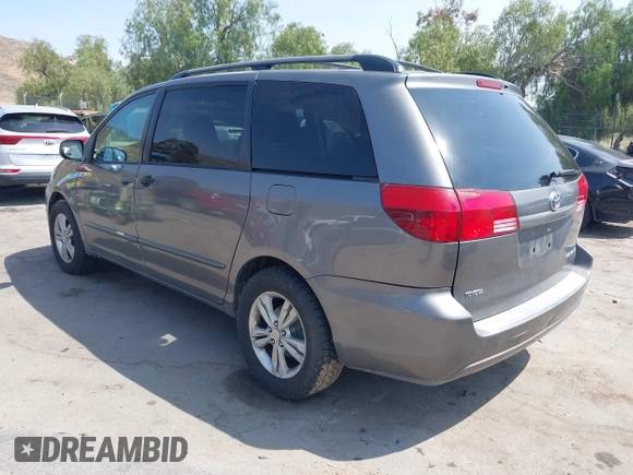 2005 Toyota Sienna CE with VIN 5TDZA23C75S342958, listed as a IAAI auction lot 42120039 with 211,029 mi miles. Bid and sale history available at carsss.com. Image 3.