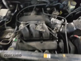 2002 Ford Escape XLS Choice с VIN 1FMYU02152KD34315, выставлен на аукционе Copart как лот 85536314 с пробегом 198 246 миль миль и Списание • Salvage title. История ставок и продаж доступна на DreamBid. Изображение 16.