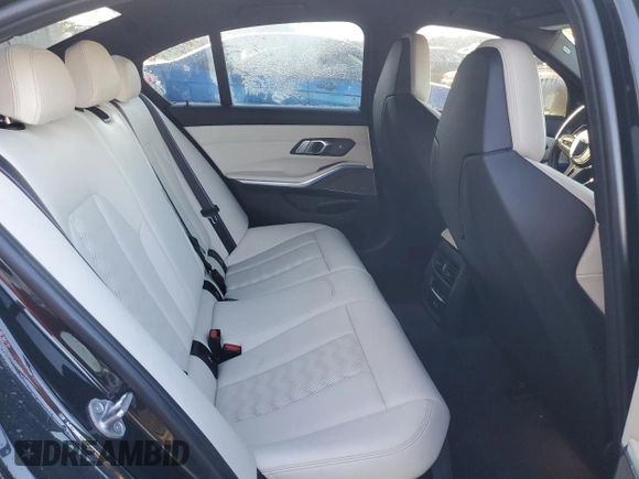 2022 BMW M3 Competition z VIN WBS33AY03NFM95967, wystawiony jako Copart lot #76178354 z przebiegiem 18 208 mil mil oraz Nie do naprawy • Non repairable. Historia ofert i sprzedaży dostępna na DreamBid. Obrazek 10.