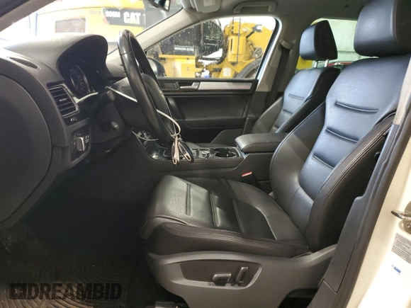 2012 Volkswagen Touareg Sport with VIN WVGFK9BP3CD002756, listed as a Copart auction lot 53378665 with 149,918 mi miles and Clean title. Bid and sale history available at DreamBid. Image 7.
