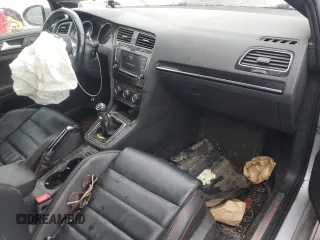 2017 Volkswagen GTI S z VIN 3VW547AU3HM068223, wystawiony jako Copart lot #57876795 z przebiegiem 96 095 mil mil oraz Szkoda całkowita • Salvage title. Historia ofert i sprzedaży dostępna na DreamBid. Obrazek 8.