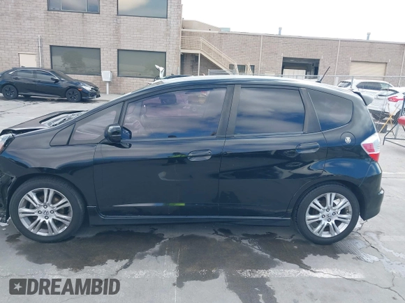 2010 Honda Fit Sport with VIN JHMGE8H4XAS024218, listed as a IAAI auction lot 42758417 with 181,218 mi miles and . Bid and sale history available at DreamBid. Image 15.