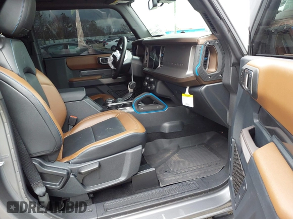 2023 Ford Bronco with VIN 1FMDE5CP2PLC03002, listed as a IAAI auction lot 41716102 with 23,529 mi miles. Bid and sale history available at carsss.com. Image 5.