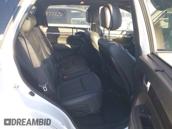 2014 Kia Sorento SX Limited with VIN 5XYKW4A71EG454589, listed as a IAAI auction lot 41421301 with 93,073 mi miles. Bid and sale history available at carsss.com. Image 8.