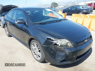2008 Scion tC Spec z VIN JTKDE167280259784, wystawiony jako IAAI lot #42250657 z przebiegiem 88 157 mil mil oraz . Historia ofert i sprzedaży dostępna na DreamBid. Obrazek 1.
