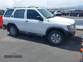 1996 Nissan Pathfinder XE z VIN JN8AR05Y1TW003648, wystawiony jako IAAI lot #41947783 z przebiegiem 224 612 mil mil oraz . Historia ofert i sprzedaży dostępna na DreamBid. Obrazek 1.