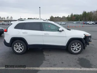 2017 Jeep Cherokee Latitude with VIN 1C4PJMCB6HW621929, listed as a IAAI auction lot 42016021 with 97,495 mi miles and . Bid and sale history available at DreamBid. Image 14.