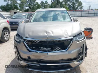 2022 Cadillac XT6 Premium Luxury z VIN 1GYKPCRS4NZ107852, wystawiony jako IAAI lot #42075012 z przebiegiem 66 046 mil mil oraz . Historia ofert i sprzedaży dostępna na DreamBid. Obrazek 12.
