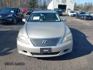 2011 Lexus LS 460 L with VIN JTHGL5EF1B5041922, listed as a IAAI auction lot 41882811 with 201,877 mi miles and . Bid and sale history available at DreamBid. Image 12.