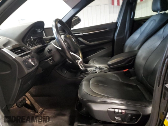 2017 BMW X1 xDrive28i with VIN WBXHT3Z39H4A51967, listed as a Copart auction lot 58843125 with 108,415 mi miles and Clean title. Bid and sale history available at DreamBid. Image 7.