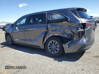 2021 Toyota Sienna LE with VIN 5TDKRKEC5MS042888, listed as a Copart auction lot 49702595 with 109,522 mi miles and Salvage Title. Bid and sale history available at carsss.com. Image 2.