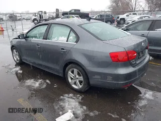 2014 Volkswagen Jetta TDI w/Premium/Nav с VIN 3VWLL7AJ4EM332920, выставлен на аукционе IAAI как лот 41630948 с пробегом 148 754 миль миль и . История ставок и продаж доступна на DreamBid. Изображение 3.
