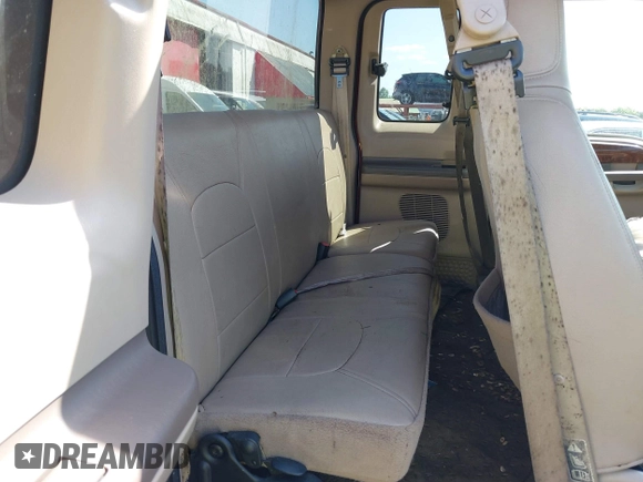 2000 Ford Super Duty F-250 XL with VIN 1FTNX21S9YEA04155, listed as a IAAI auction lot 42136440 with 149,069 mi miles. Bid and sale history available at carsss.com. Image 8.