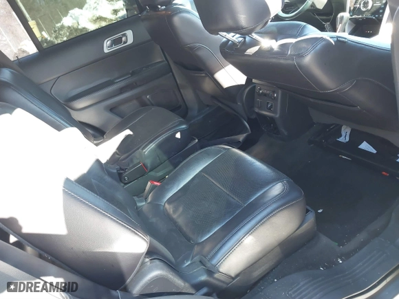 2013 Ford Explorer Limited with VIN 1FM5K8F89DGA61027, listed as a IAAI auction lot 41493307 with 186,969 mi miles. Bid and sale history available at carsss.com. Image 8.