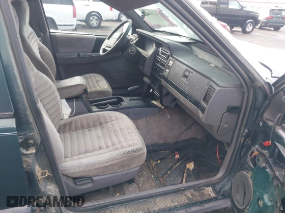 1993 Jeep Grand Cherokee Laredo with VIN 1J4GZ58Y9PC583439, listed as a IAAI auction lot 41794732 with 211,691 mi miles and . Bid and sale history available at DreamBid. Image 5.