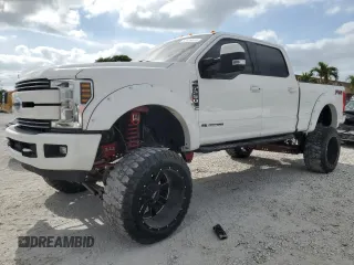 2018 Ford Super Duty F-250 SRW XL with VIN 1FT7W2BT6JEB95882, listed as a Copart auction lot 53576615 with 118,626 mi miles and Non Repairable. Bid and sale history available at carsss.com. Image 1.