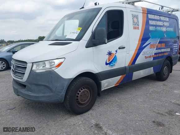 2019 Mercedes-Benz Sprinter Cargo Van with VIN WD4PF0CD8KT001089, listed as a IAAI auction lot 41795578 with 132,071 mi miles. Bid and sale history available at carsss.com. Image 17.