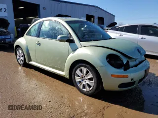 2008 Volkswagen New Beetle Coupe S with VIN 3VWRW31C08M506627, listed as a Copart auction lot 46247375 with 108,149 mi miles and Clean Title. Bid and sale history available at carsss.com. Image 4.
