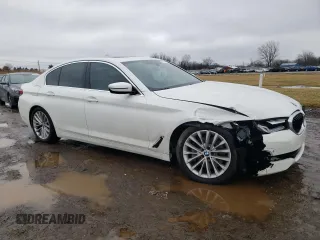2022 BMW 5 Series 530i xDrive with VIN WBA13BJ07NCH68277, listed as a Copart auction lot 44172635 with 38,282 mi miles and Salvage Title. Bid and sale history available at carsss.com. Image 4.