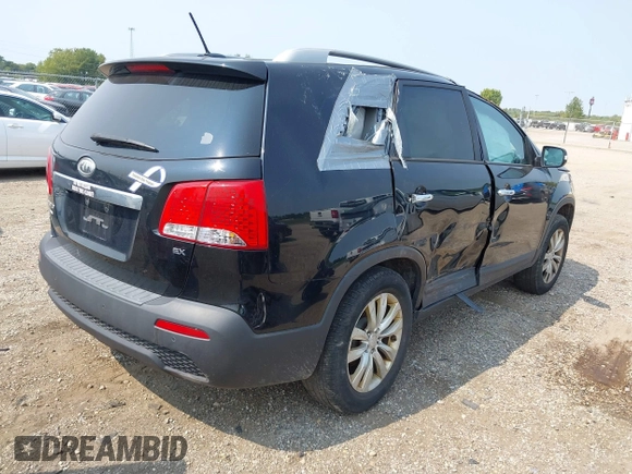 2011 Kia Sorento EX with VIN 5XYKU3A11BG176980, listed as a IAAI auction lot 40322036 with 234,448 mi miles. Bid and sale history available at carsss.com. Image 4.