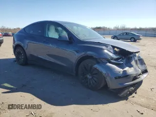 2022 Tesla Model Y Long Range z VIN 7SAYGAEE5NF573044, wystawiony jako Copart lot #49230835 z przebiegiem 41 220 mil mil oraz Szkody całkowita. Historia ofert i sprzedaży dostępna na DreamBid. Obrazek 4.