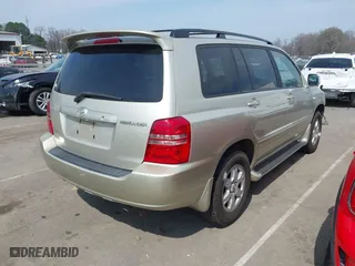 2003 Toyota Highlander with VIN JTEHF21A330105555, listed as a IAAI auction lot 41802341 with 133,872 mi miles. Bid and sale history available at carsss.com. Image 4.